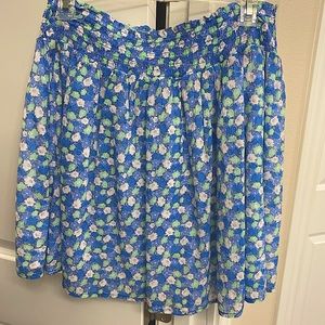 Casual Old Navy blue floral skirt- M